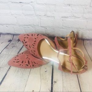 Maurice’s rose faux suede pointed flats sz 10